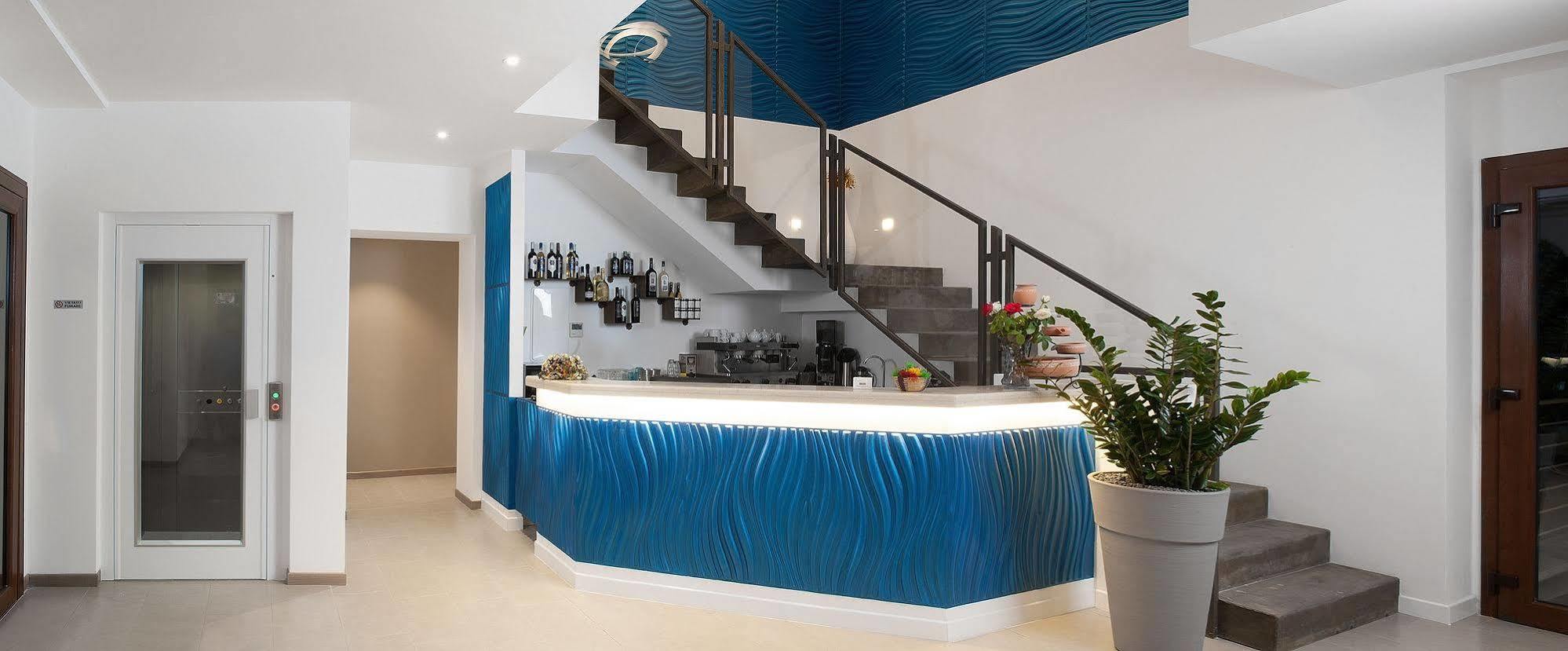 Sveva Hotel 3*